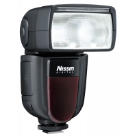 Nissin blesk Di700A pre Olympus / Panasonic